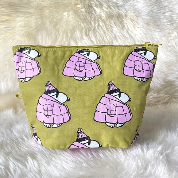 NWOT Baggu Go Pouch Medium - Puffer Snoopy (Butter) - Picture 1 of 6